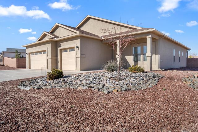 2513 Istle Road NE, Rio Rancho, NM 87124