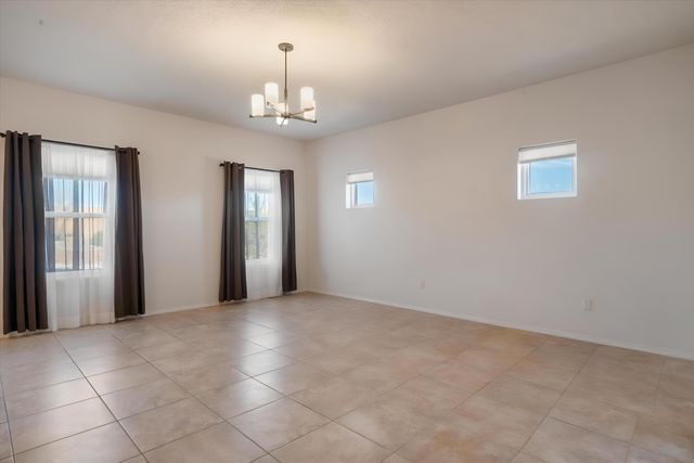 2513 Istle Road NE, Rio Rancho, NM 87124