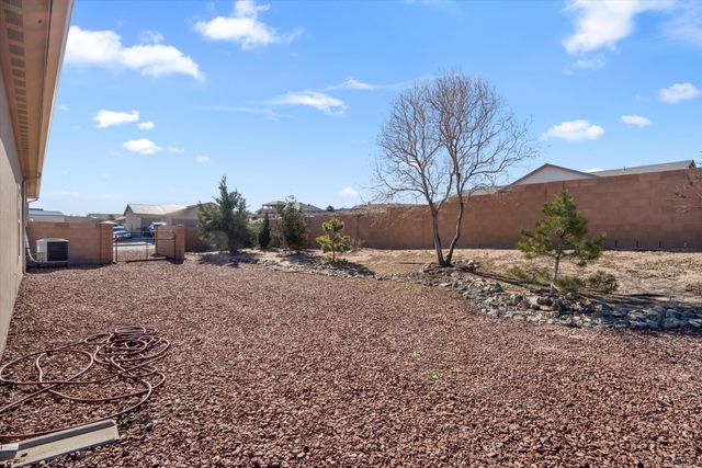 2513 Istle Road NE, Rio Rancho, NM 87124