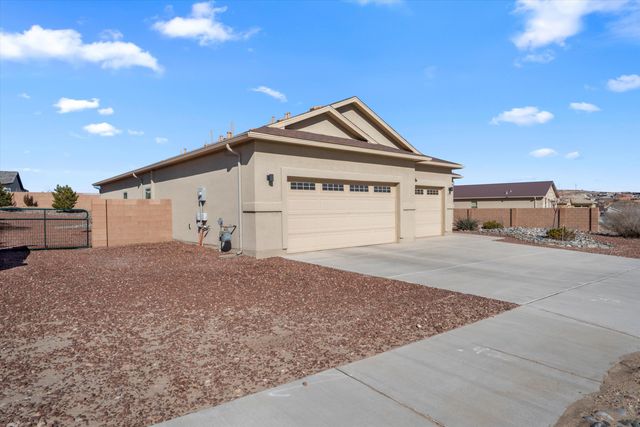 2513 Istle Road NE, Rio Rancho, NM 87124