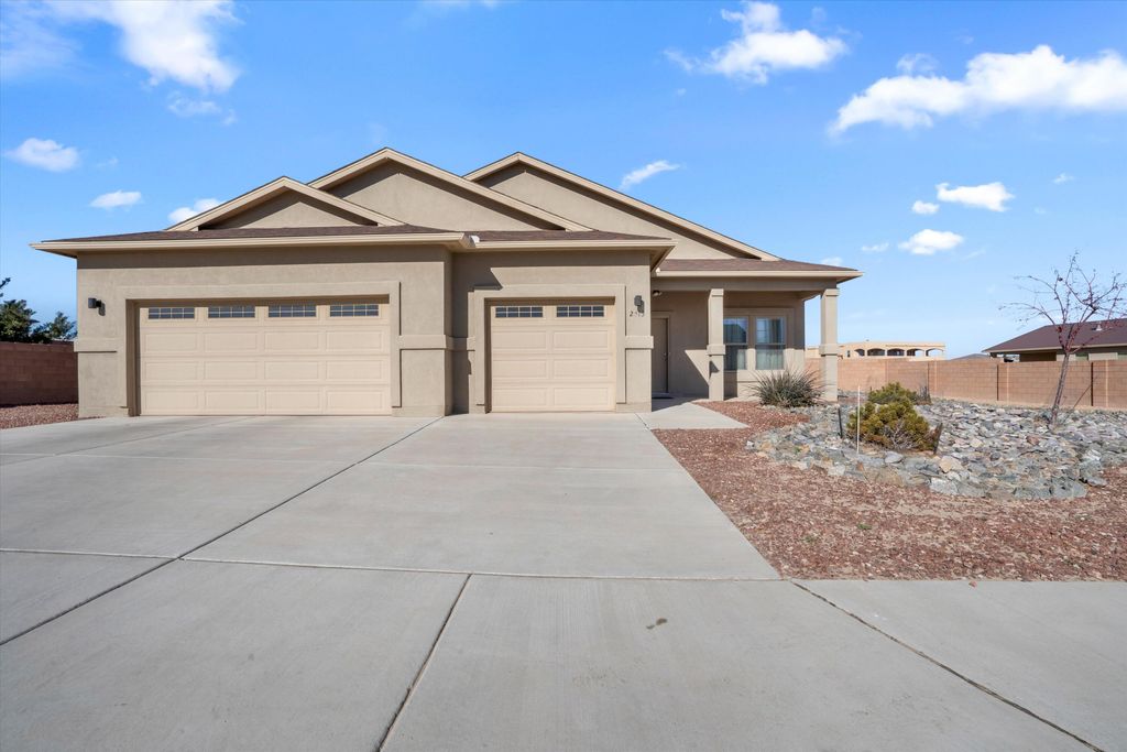 2513 Istle Road NE, Rio Rancho, NM 87124