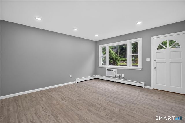 49 Homeside Avenue, West Haven, CT 06516