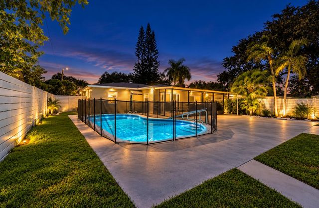1721 N 16TH Court, Hollywood, FL 33020