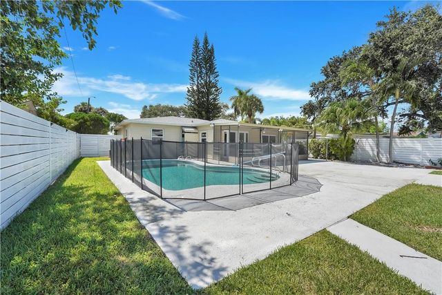 1721 N 16TH Court, Hollywood, FL 33020