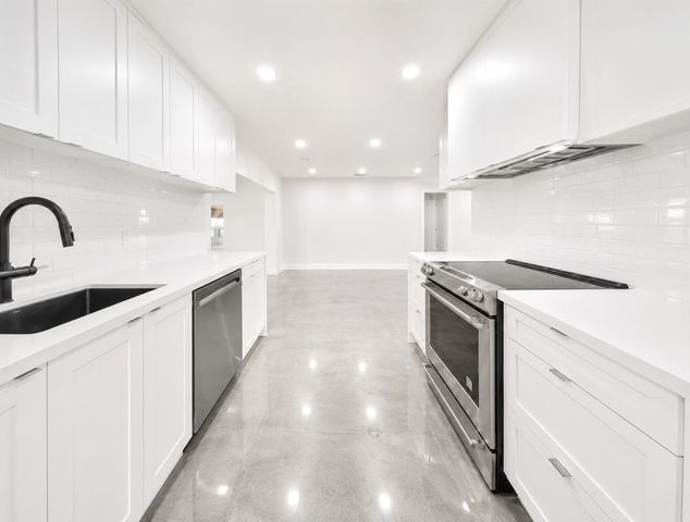1721 N 16TH Court, Hollywood, FL 33020