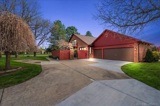 42228 Lochmoor Street, Clinton Twp, MI 48038