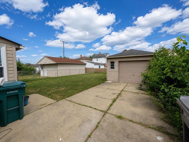 6236 Kenilworth Street, Dearborn, MI 48126