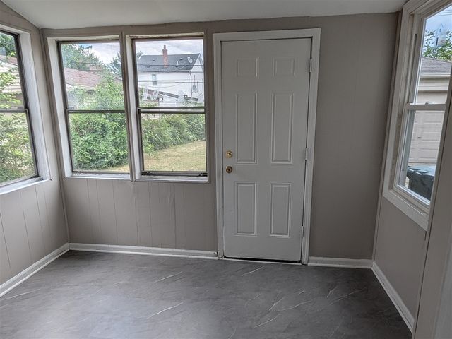 6236 Kenilworth Street, Dearborn, MI 48126
