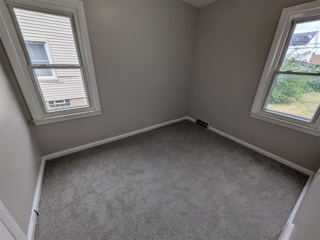 6236 Kenilworth Street, Dearborn, MI 48126