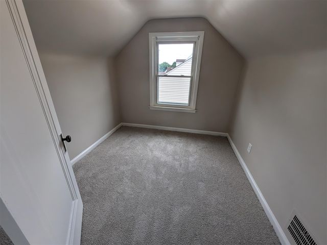 6236 Kenilworth Street, Dearborn, MI 48126