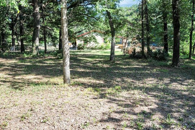 120 Trails End Street, Mabank, TX 75156