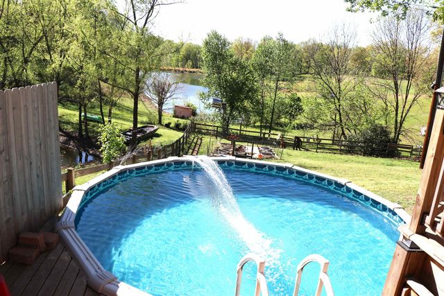 937 KELLEYS CHAPEL RD, Burlison, TN 38015