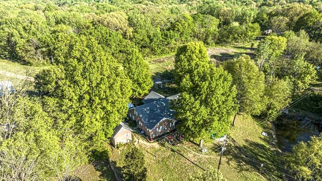 937 KELLEYS CHAPEL RD, Burlison, TN 38015