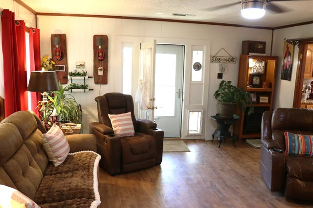 937 KELLEYS CHAPEL RD, Burlison, TN 38015