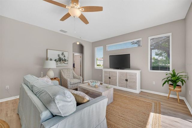 13332 PURPLE FINCH CIR, Lakewood Ranch, FL 34202