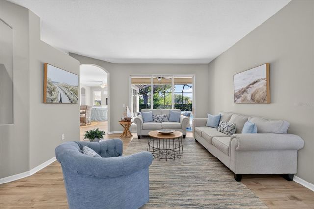 13332 PURPLE FINCH CIR, Lakewood Ranch, FL 34202
