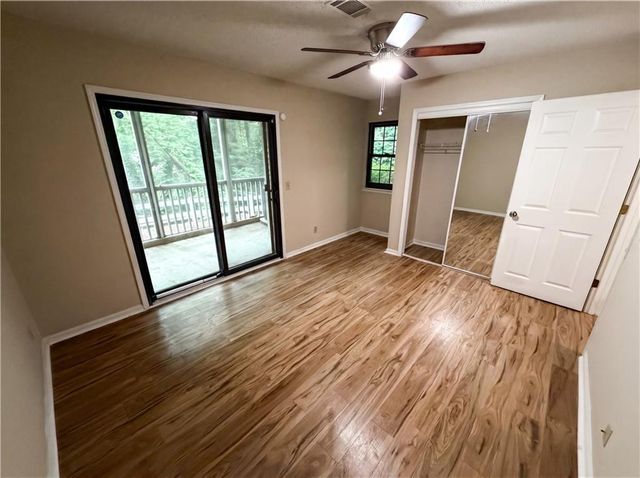 507 Barrington Hills Drive, Atlanta, GA 30350