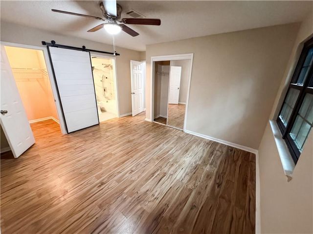507 Barrington Hills Drive, Atlanta, GA 30350