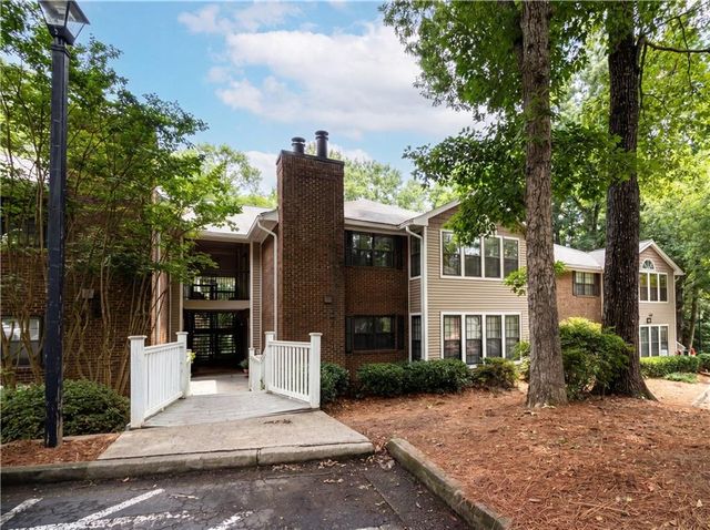 507 Barrington Hills Drive, Atlanta, GA 30350