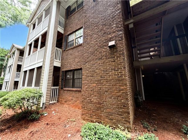 507 Barrington Hills Drive, Atlanta, GA 30350