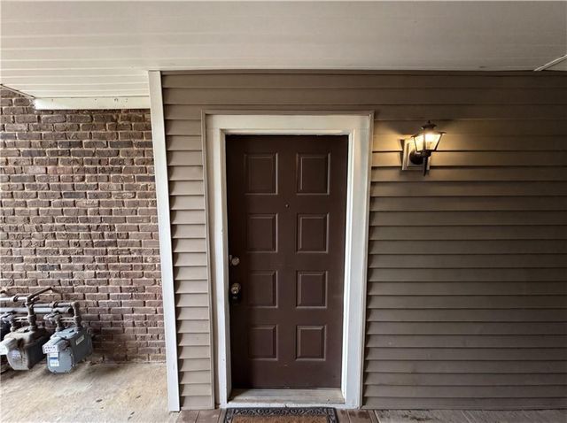 507 Barrington Hills Drive, Atlanta, GA 30350