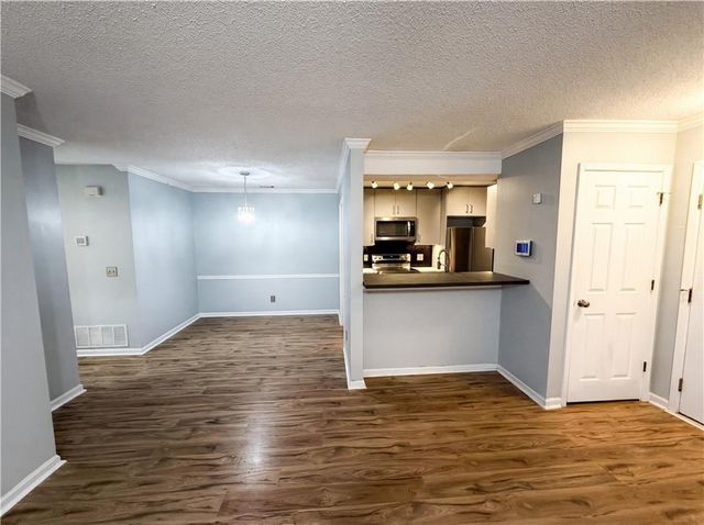 507 Barrington Hills Drive, Atlanta, GA 30350