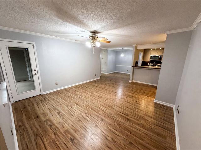507 Barrington Hills Drive, Atlanta, GA 30350