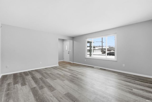 1301 Superior Drive, Auburn, IN 46706