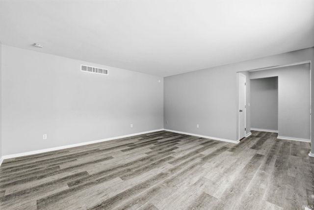 1301 Superior Drive, Auburn, IN 46706