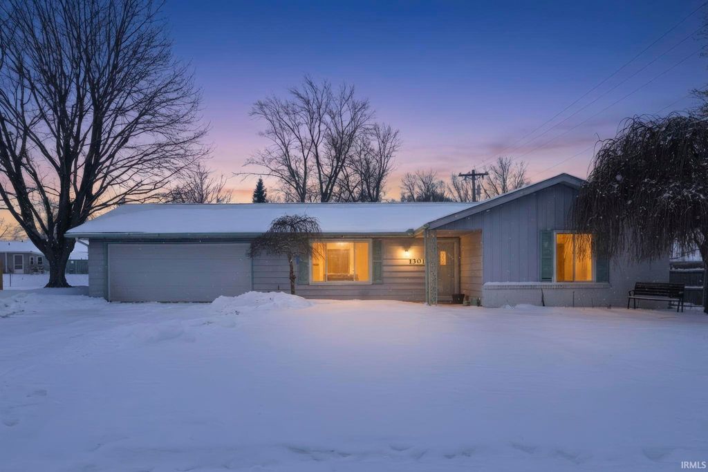 1301 Superior Drive, Auburn, IN 46706