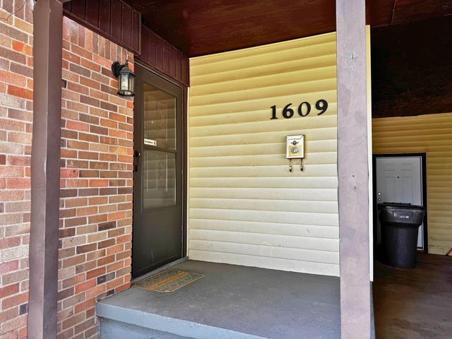 1609 SUNNYSIDE LANE, Wichita Falls, TX 76301
