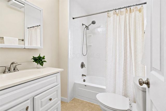 876 Montrose Avenue, Bexley, OH 43209
