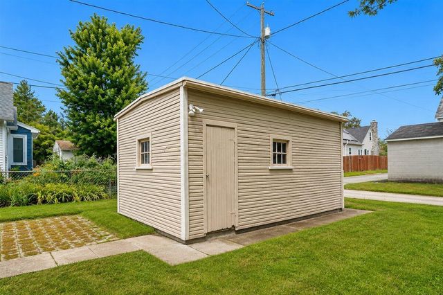 876 Montrose Avenue, Bexley, OH 43209