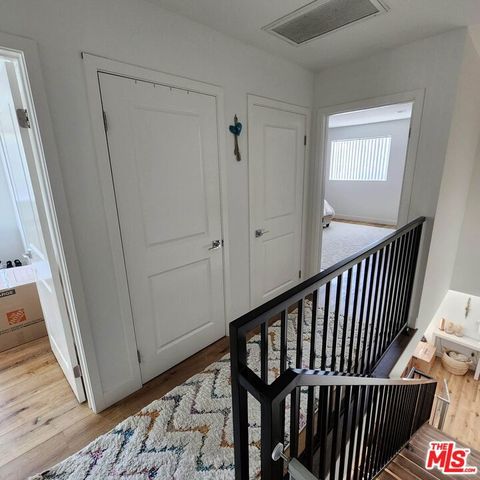 13826 Bessemer Street 13828, Los Angeles, CA 91401