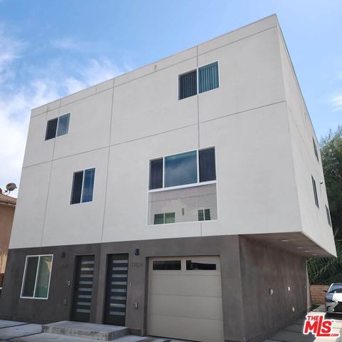 13826 Bessemer Street 13828, Los Angeles, CA 91401