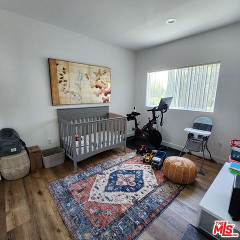 13826 Bessemer Street 13828, Los Angeles, CA 91401