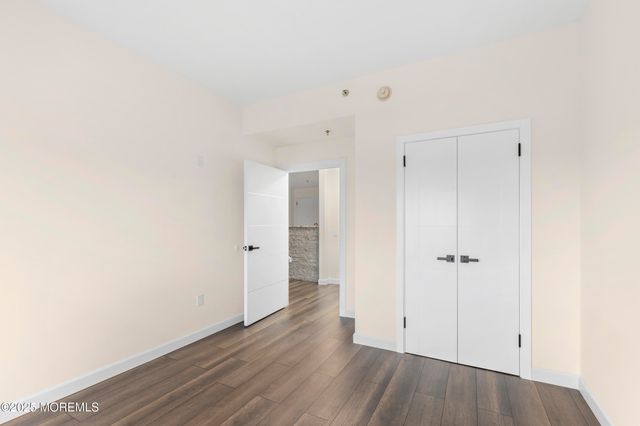 1 Carriage City Plaza, 711, Rahway, NJ 07065