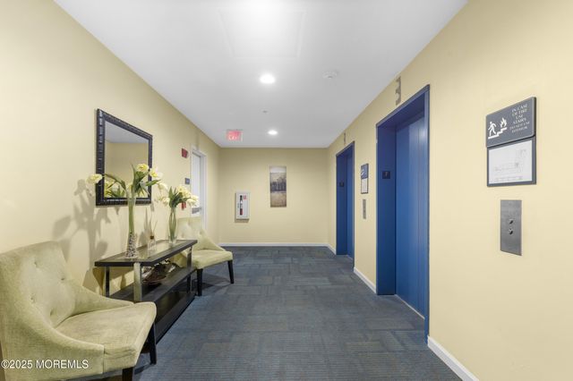 1 Carriage City Plaza, 711, Rahway, NJ 07065