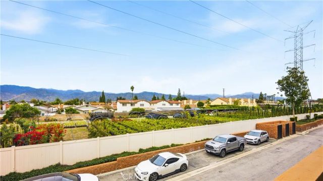 713 S Azusa Avenue A, Azusa, CA 91702