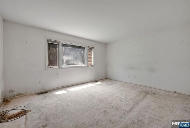 14 Parsons Court, Mahwah, NJ 07430