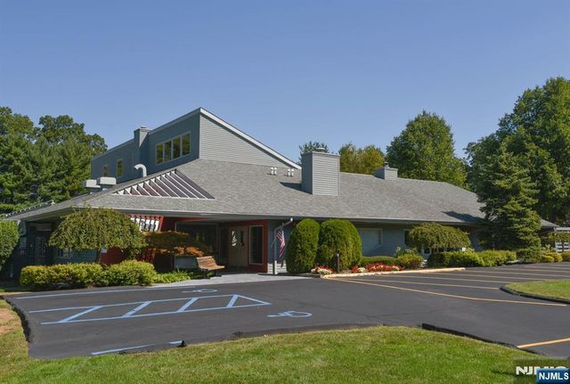 14 Parsons Court, Mahwah, NJ 07430
