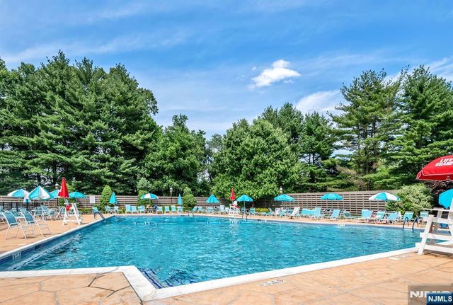 14 Parsons Court, Mahwah, NJ 07430