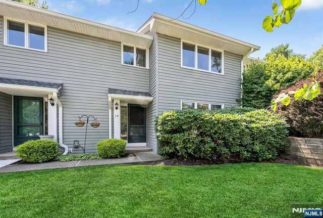 14 Parsons Court, Mahwah, NJ 07430