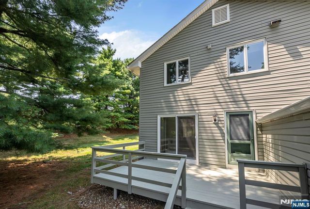 14 Parsons Court, Mahwah, NJ 07430