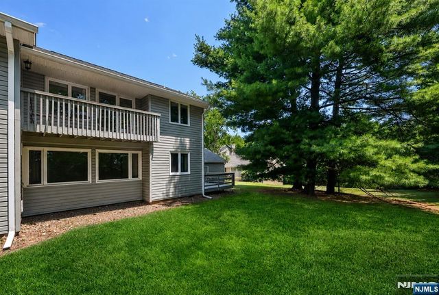 14 Parsons Court, Mahwah, NJ 07430