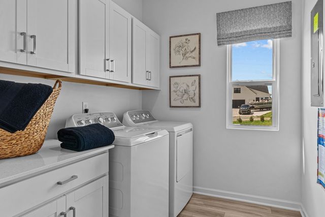 3142 Rolling Brook Dr, Columbia, TN 38401