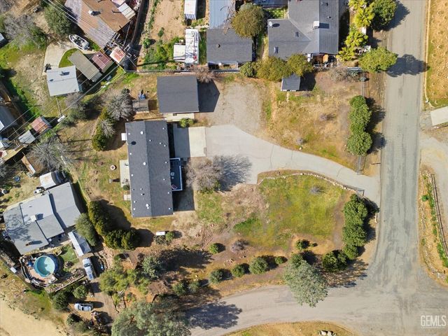 155 Sycamore Drive, Wofford Heights, CA 93285