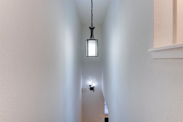 1920 Augusta Drive 19, Houston, TX 77057