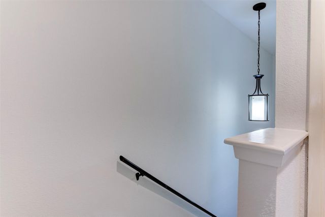 1920 Augusta Drive 19, Houston, TX 77057