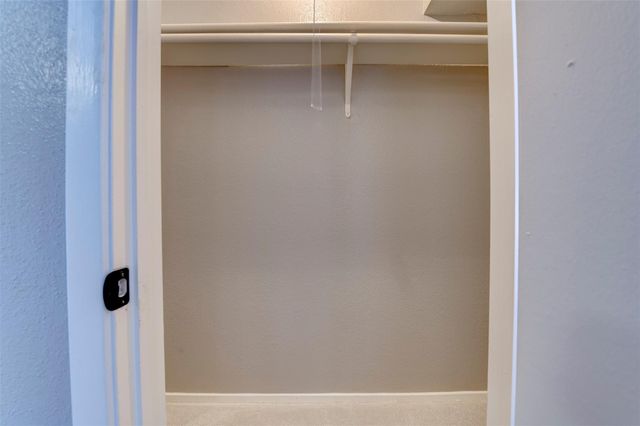 1920 Augusta Drive 19, Houston, TX 77057